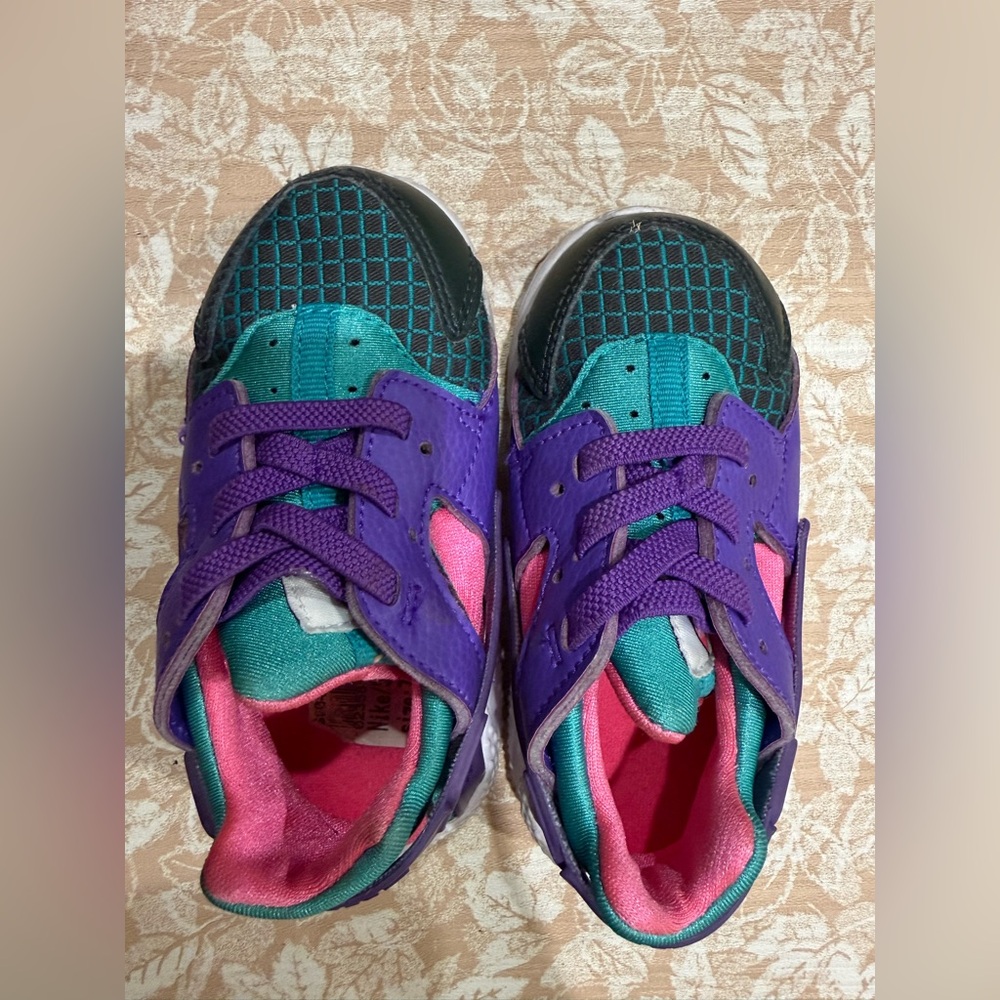 Nike Air Huarache Toddler Shoes - Picture 7 of 7